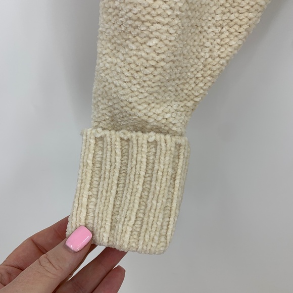Urban Outfitters Daria Double Take Chenille Sweater in Cream - Picture 7 of 13